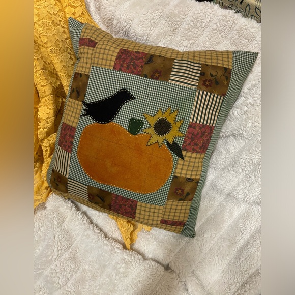 Thanksgiving Patch Work Holiday Throw Pillow 17x17” Cottage Core - Picture 5 of 7